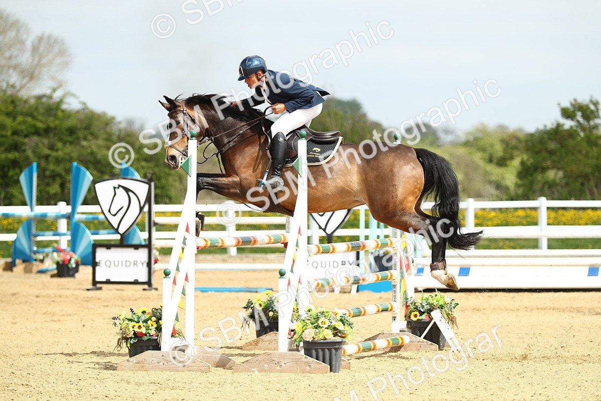 SBM_001213 - Class 4 - Senior Newcomers 1.10m