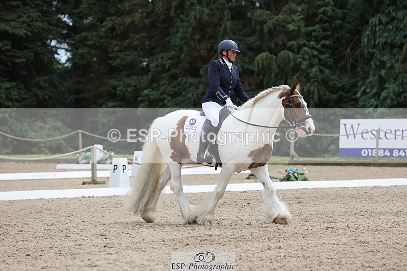 250718A-140218-01691 - 092-Rachael.Smaldon-Nadderbrook.Biscuit