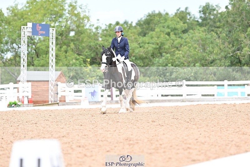 240817A-122136-08248 - 278-Chloe.Matravers-Fancy.pants