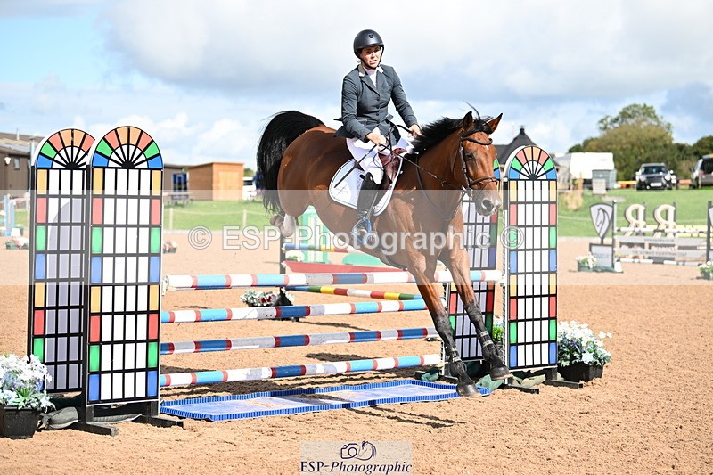 240912A-105950-00458 - Cls 2 Snr Newcomers