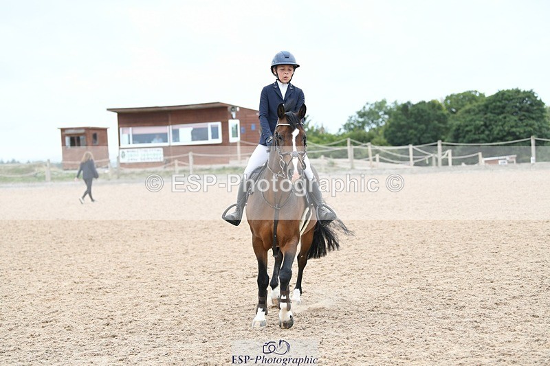 250807-110741-00476 - 90cm Round 1