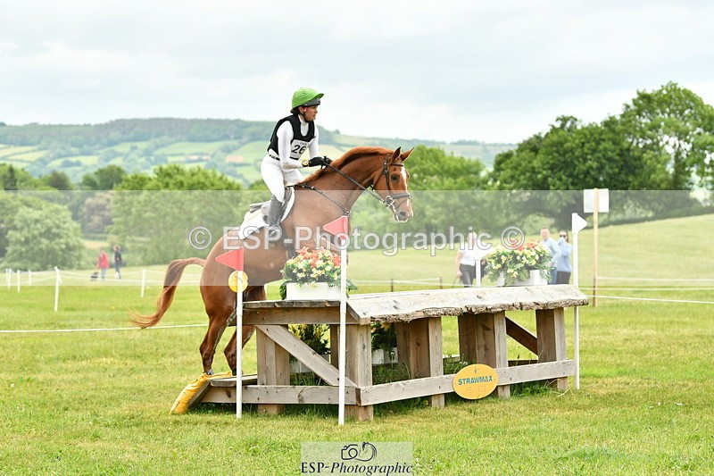 250524A-161639-14761 - C-261-Danielle.Dunn-ICI.DOR.DE.DONNA.CADANZA.Z