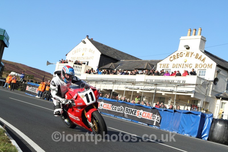  - Joey Dunlop - The Rivals Parade Lap