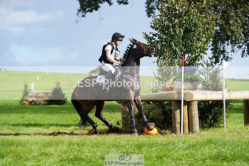 231020-140538-09458 - 117-DERG.FASCINATION-Frederica.Finch-XC