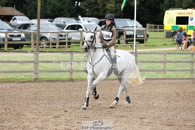 240803-101707-00472 - 106-Issy_Perry-DATE_NIGHT