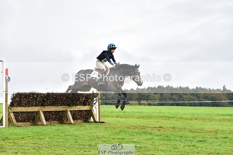 231021-094950-13607 - 629-DP.UK.DUN.SURPRISE-Isla.Kitson-SC+XC