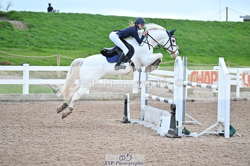 231119A-113543-05449 - Sun Cls 5 Newcomers & 1m Open