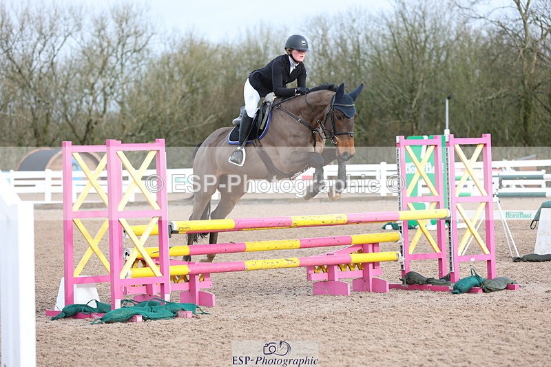 240223A-092018-00264 - Cls 2 British Novice and 90cm Open