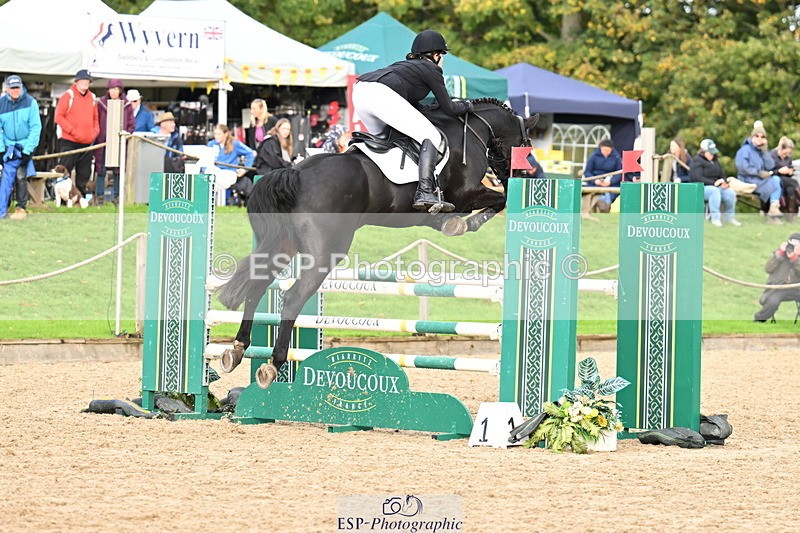 251024A-102244-06414 - B-136-Sophie.Jackson