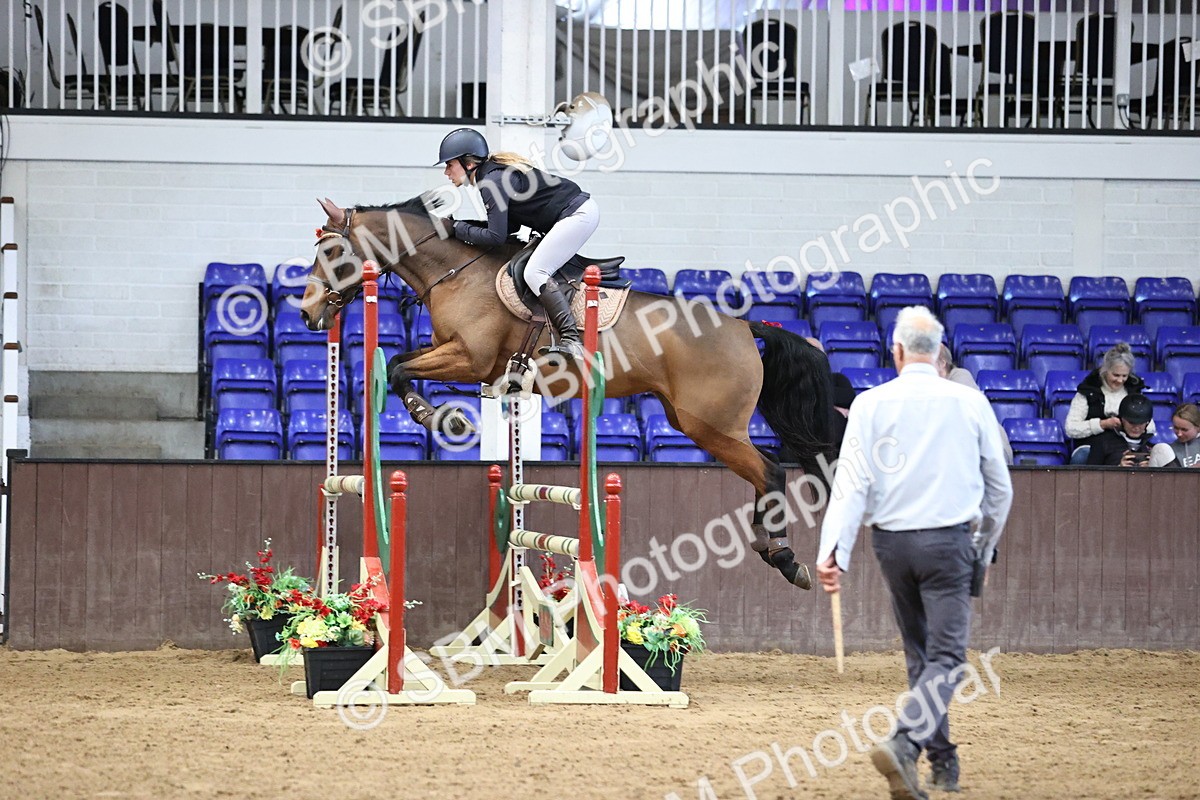 SBM_001550 - Class 4 - Senior Newcomers - 1.10m Open