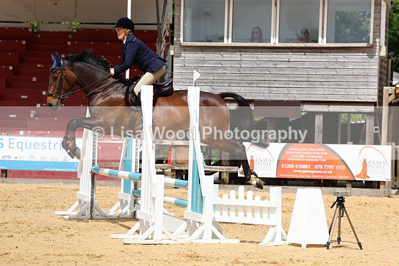 3E7A4986 - Class 9: 80cm Senior