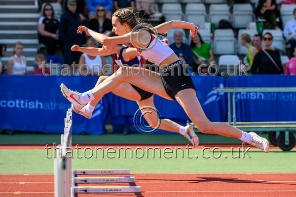 Age25SAT-916852 - Track Female Set One