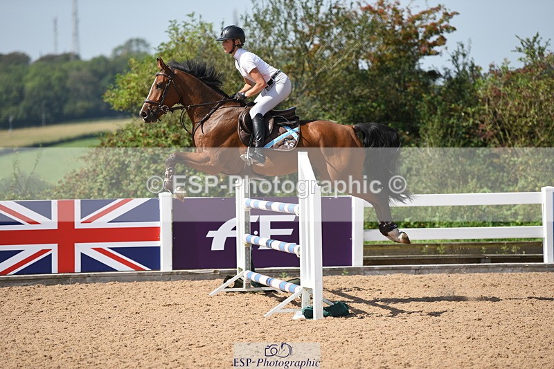 230906A-130930-00434 - Newcomers & 1.10m Open