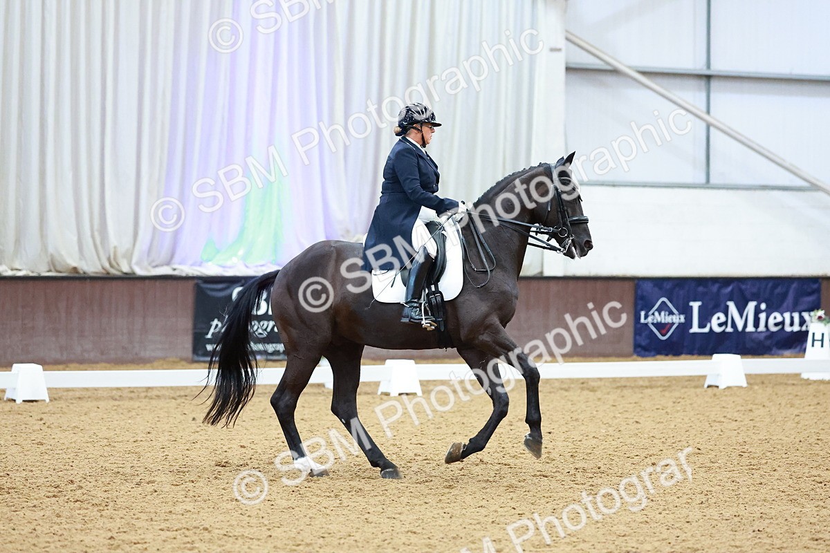 SBM_007713 - Class 9 - FEI INT II - 16.54.17.57
