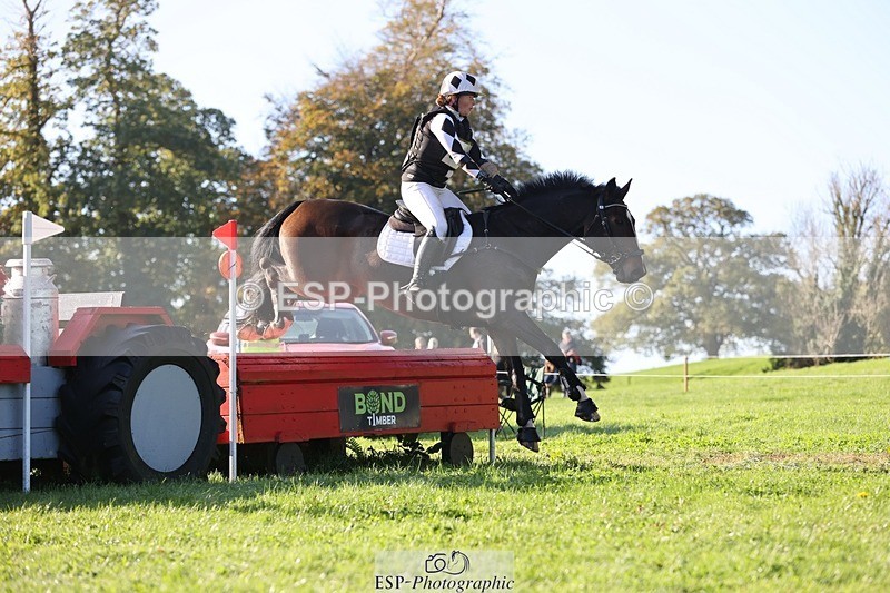 241026-102218-11480 - 323-Nicky.Blastland-FOUNDATIONS.HUSTLER