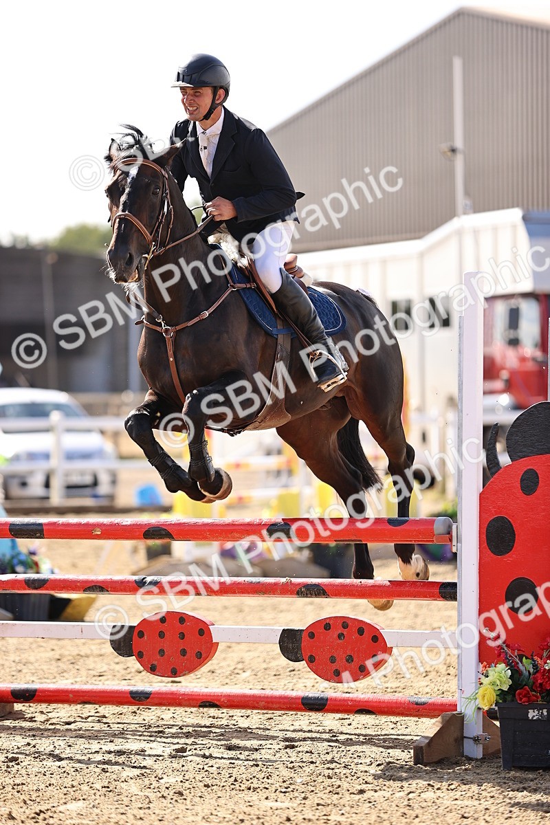 SBM_009252 - Class 7 - Senior Discovery - 1.00m Open