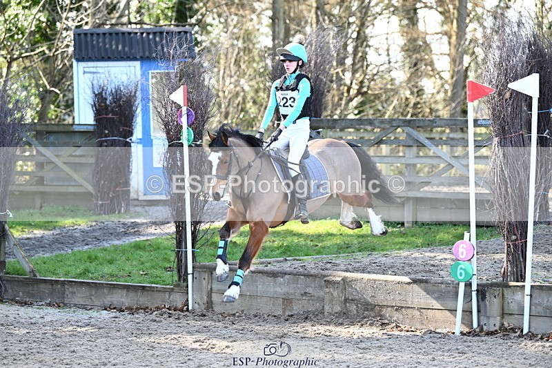 250302A-121825-01872 - Cls 02 80-85cm