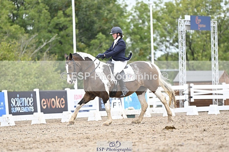 250907-123809-08081 - 080-Rebecca.MorrisSally.XIII