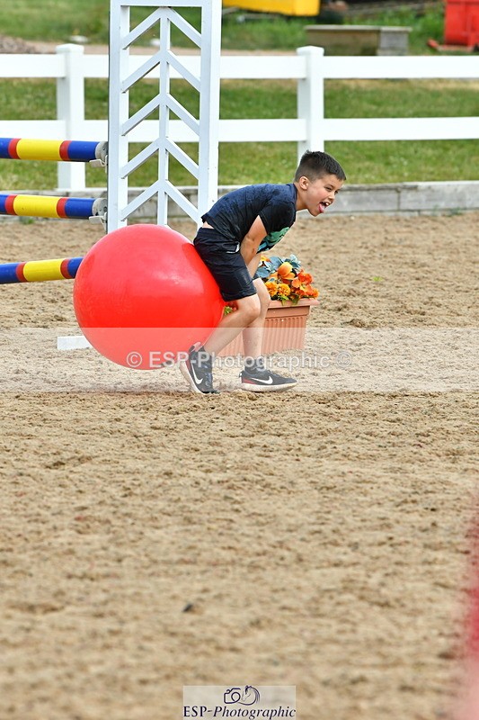 230609A-182139-02214 - Jolly Jumps Ride and Run