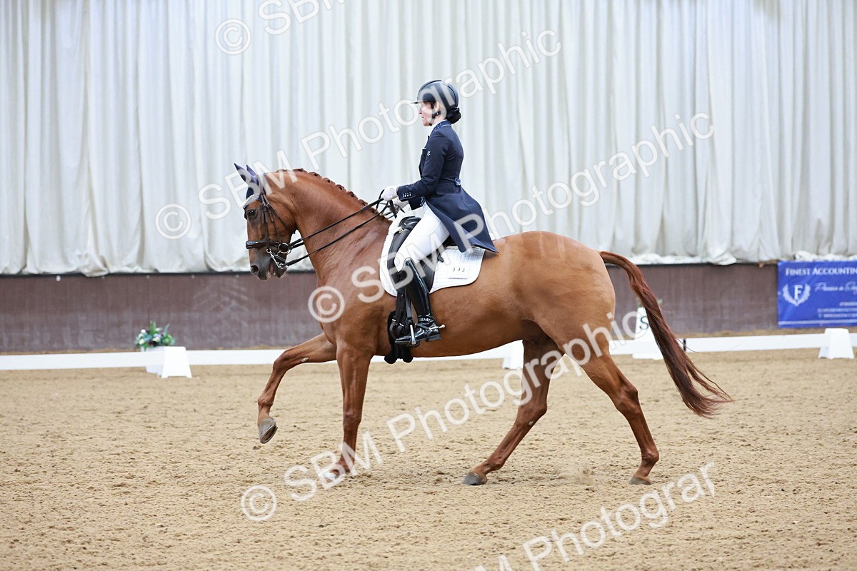 SBM_016353 - Class 5 - FEI INT II - 17.24-18.20