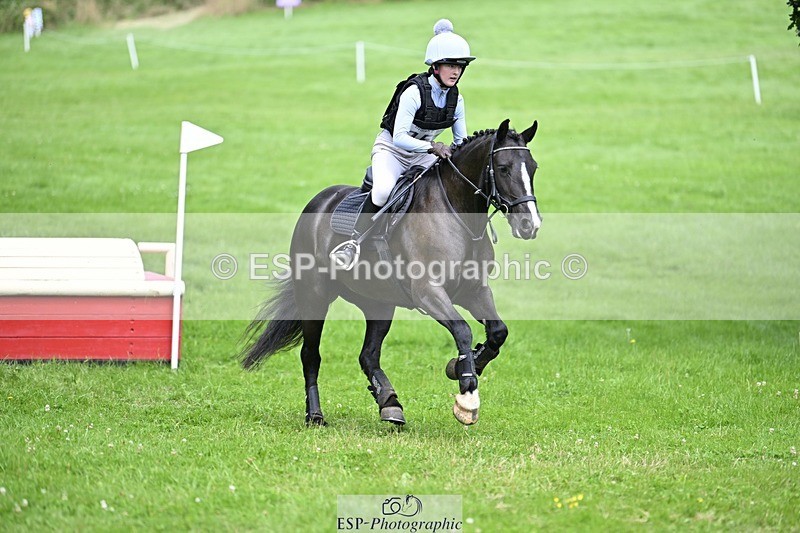 240803-133744-07247 - 153-Eleanor_Blewitt-CARRY_ON_PRINCESS