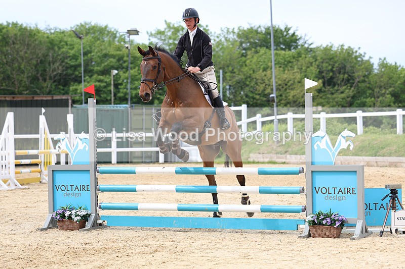 3E7A8579 - Class 4: Senior British Novice/90cm open