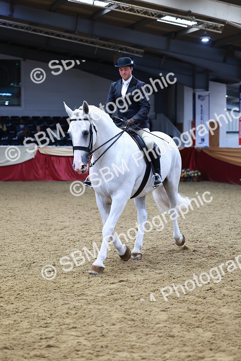 SBM_23451 - class 906 - Supreme Final - Ridden Pre Vet