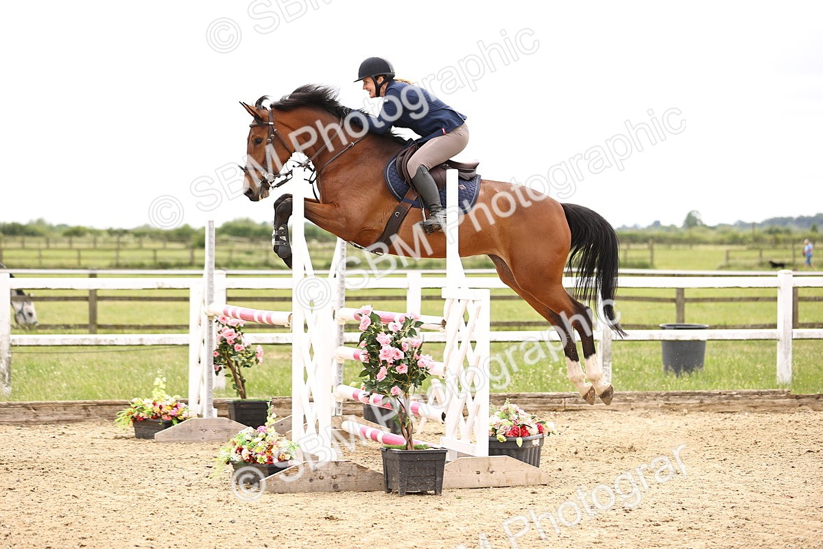 SBM_007805 - Class 19 - Senior Newcomers - 1.10m