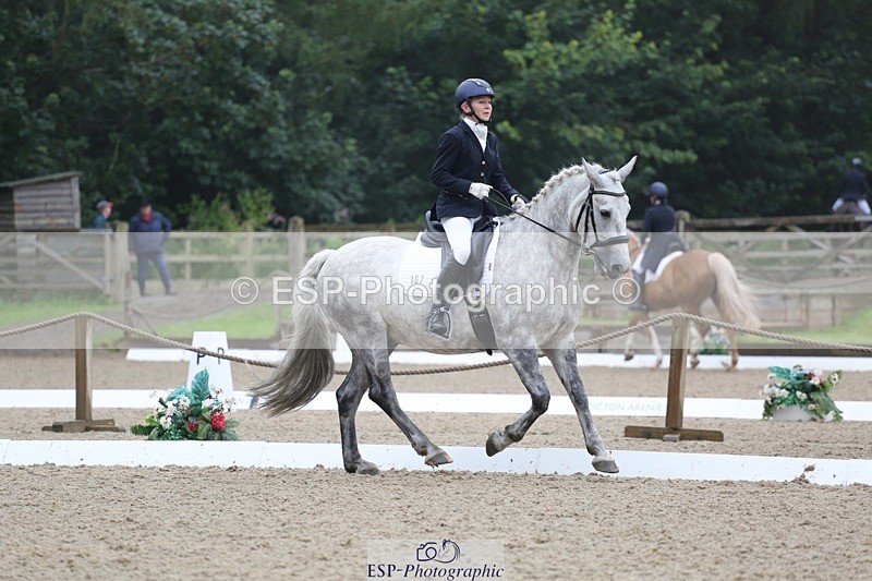 240720-134522-05403 - 167-Vanessa_Capps-Catch_the_Moment