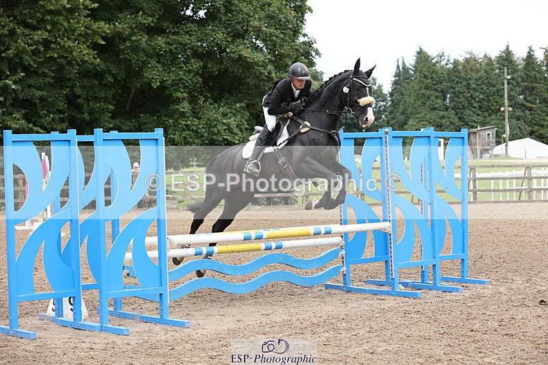 240804-142222-15834 - 616-Max_Forster-HEVANS_ROYAL_REVOLUTION