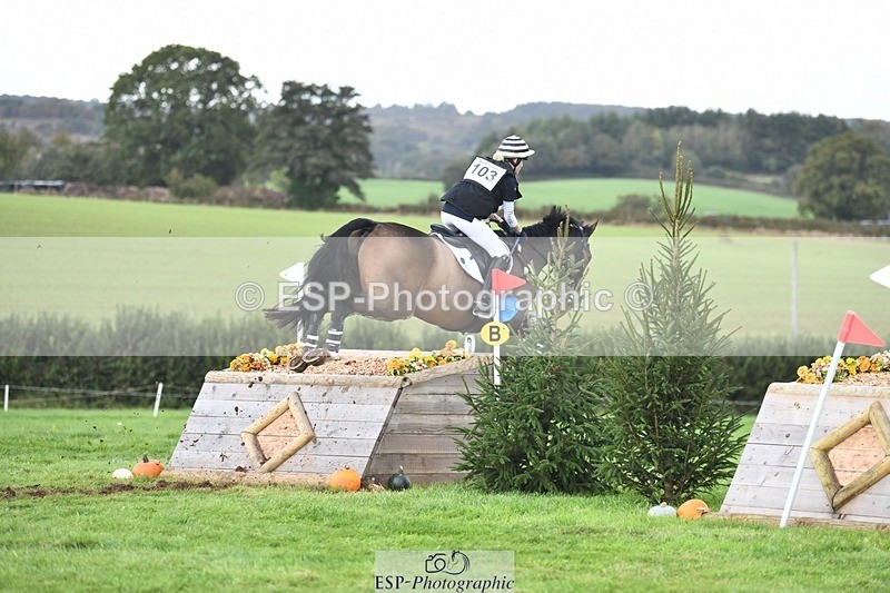 231020-134728-09568 - 103-BEECH.HILL.KIKO.CLOVER-Harriet.Blair-XC