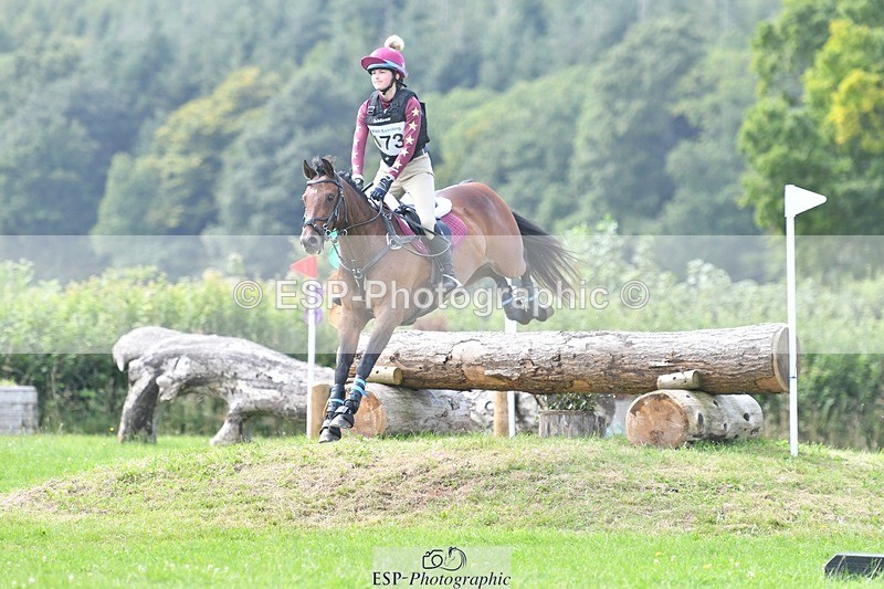 240803-145857-08097 - 173-Grace_Tucker-UPDOWN_DAI