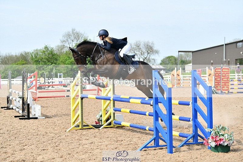 240511A-160429-14266 - Cls 25 British Novice and 90cm Open