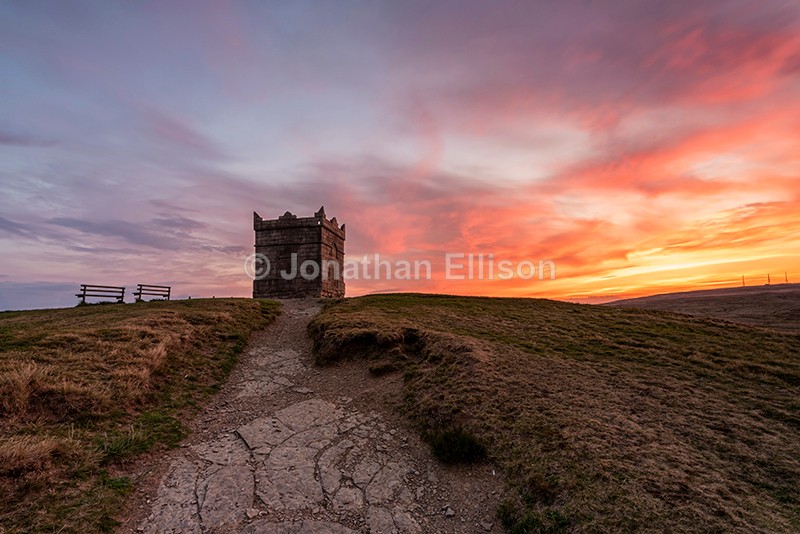 Rivington Pike Sunrise - Rivington And Surrounding Areas