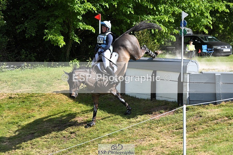 230527-095808-08627 - 207-TYNAN_COOLEY-Lucy_Stimson-XC