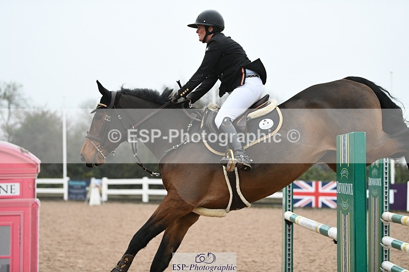 241103A-105738-07627 - SUN Cls 21 Snr Newcomers and 1.10m Open