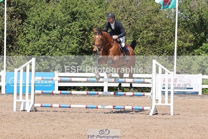 250509-113244-06359 - Cls 19 Snr Discovery and 1m Open