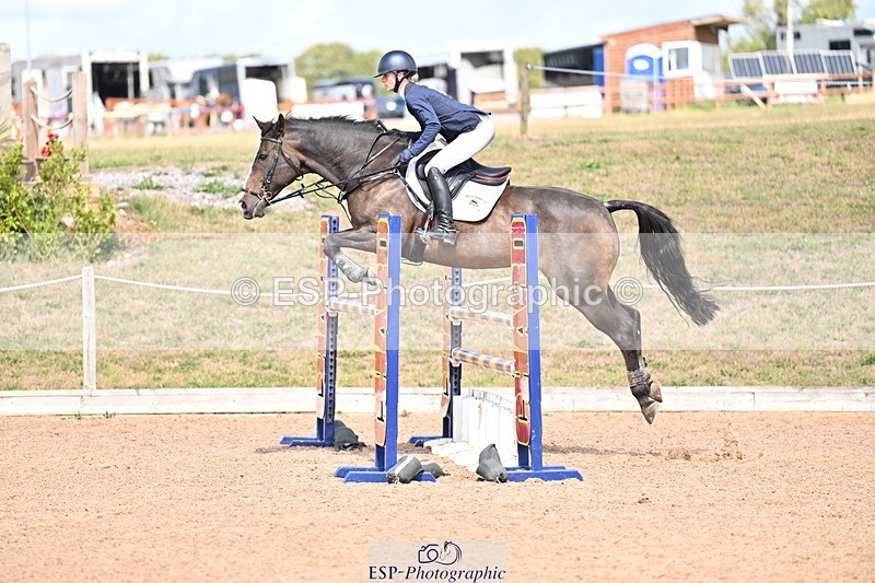 250827B-134742-00639 - Cls 4 Snr Newcomers 1.10m