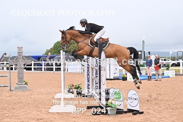 BPP_0241 - CLASS 25 SUN HOYS Redpost Equestrian Senior Foxhunter Second Round