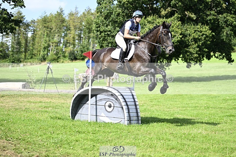 240803-161642-09901 - 263-Torie_Sleep-DUTCH-MAN