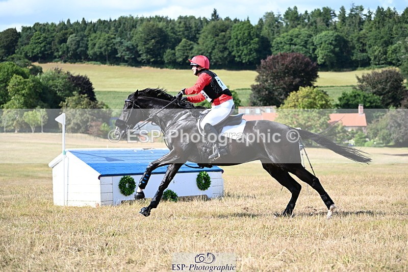 250803A-162627-16981 - Q-756-Sarah.Whitehead-SHAKE.HIM.UP