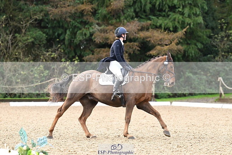 251023A-095249-01348 - B-124-Sophie.Lamb