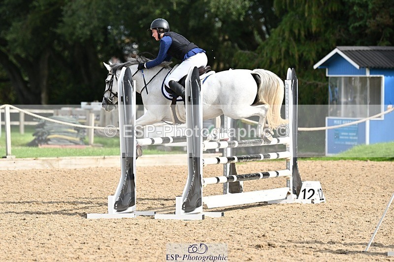 230930-114729-00394 - Cls 4 Pony Newcomers & 1m Open