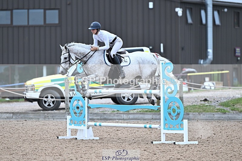 240828A-153744-01169 - Cls 5 Snr Foxhunter and 1.20m Open