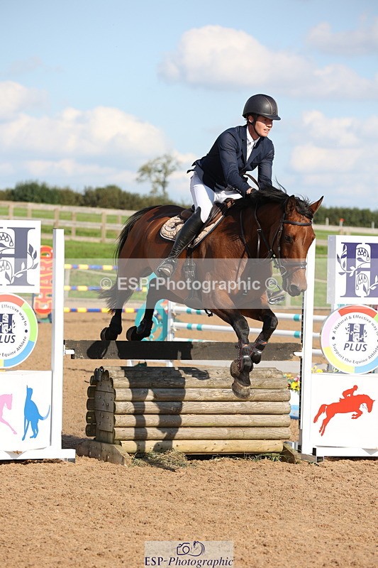 230915A-155728-02986 - Cls 6 Snr 1.05m Derby