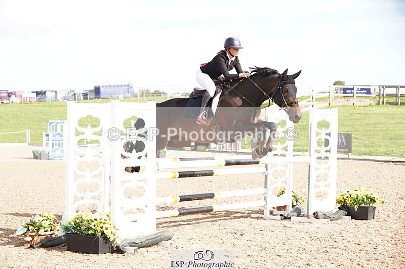 241004A-112530-00222 - Fri 02 Snr 1.05m Open