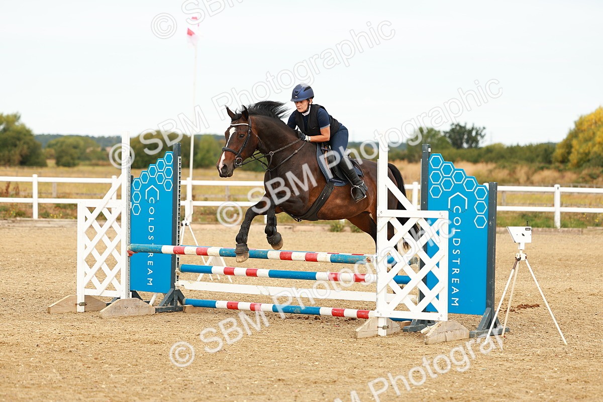 SBM_002245 - Class 9 - Senior British Novice - 90cm