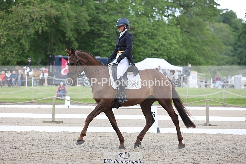 240524-140724-09672 - 279-MHF_LADY-Poppy_von_Maltzahn