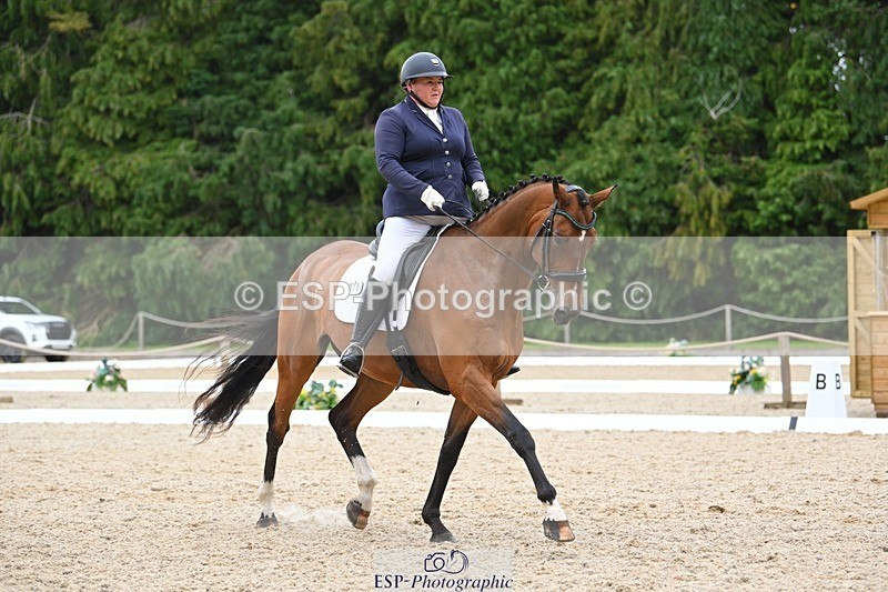 230813-171533-08612 - Cls 14 Medium Silver 16.45 to End