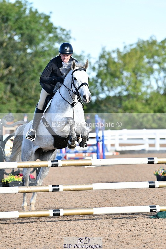 240913A-092927-02937 - Cls 20 Snr British Novice and 90cm Open